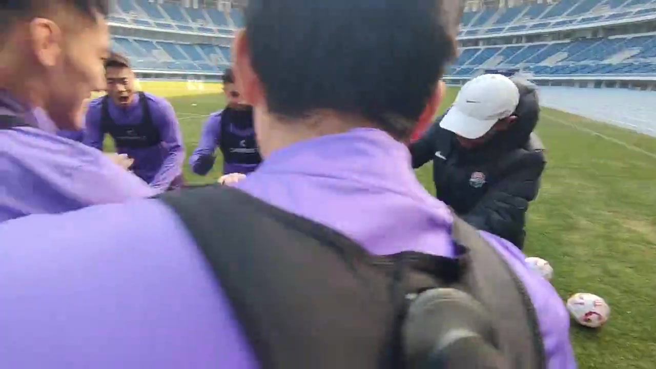 谈球吧官网登录入口祝阿代米生日快乐！ 生日愿望是不是赛季两双？