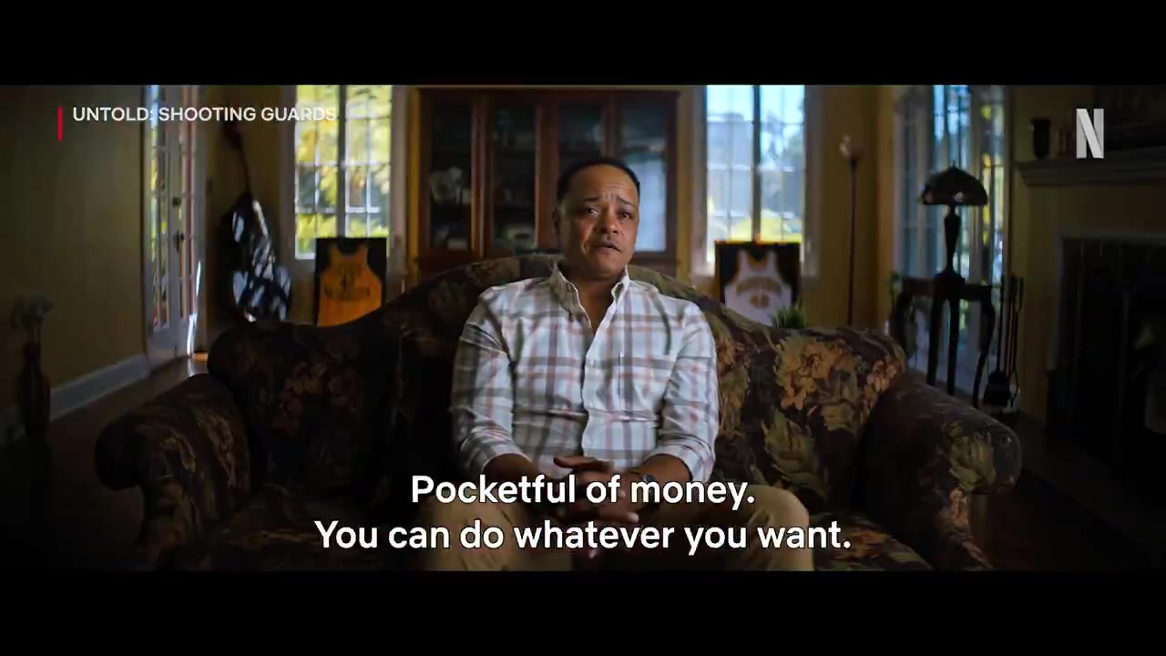 谈球吧(中国)官方网站🤪网飞将推阿里纳斯持枪门纪录片：《Untold Shooting Guards》