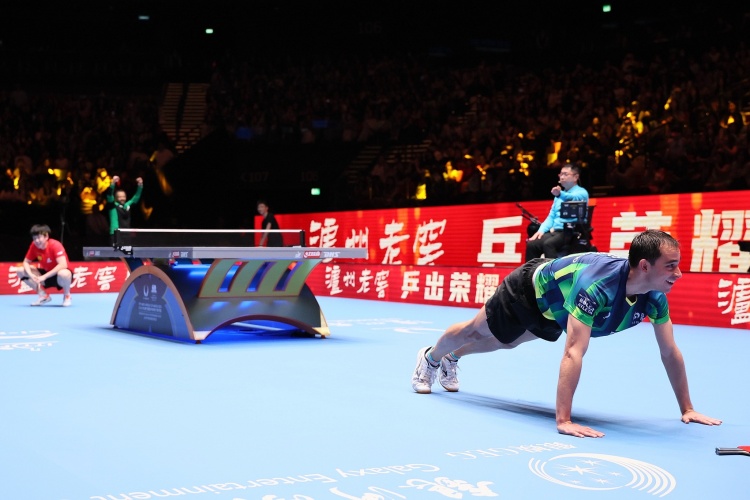 谈球吧南方日报:王楚钦,证明自己!“复仇”的机会来了