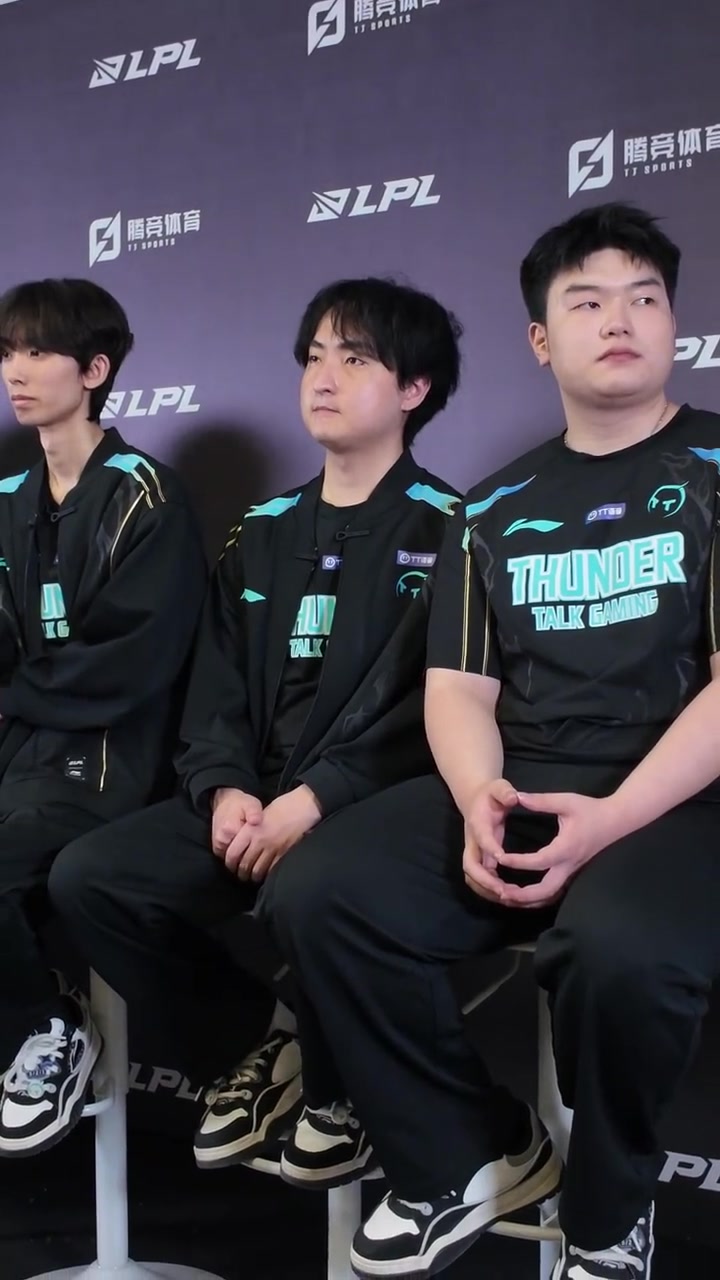 谈球吧(中国)官方网站第三赛段再来过吧！HOYA在接受群访时眼含泪光