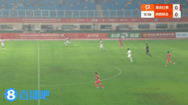 谈球吧(中国)官方网站半场-艾尼瓦尔远射破门李亚楠黄油手送礼 陕西联合1-0青岛红狮